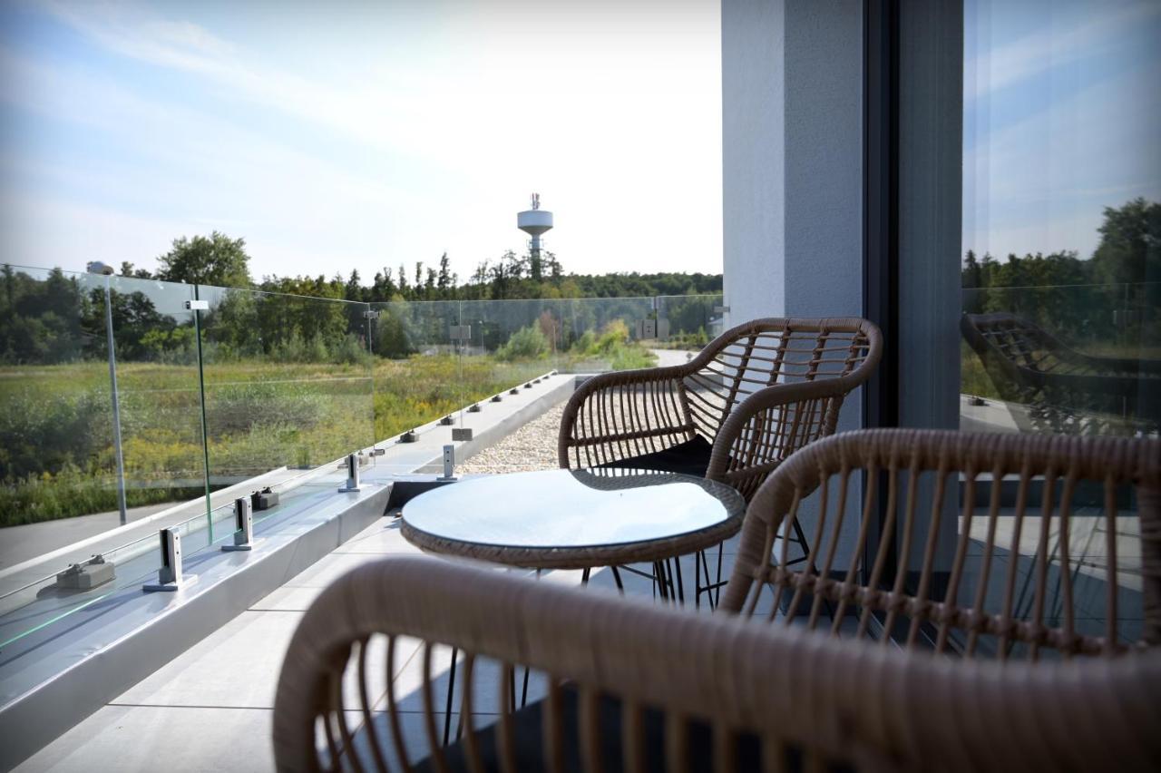 Apartman Golfballs Sajdikove Humence Eksteriør billede